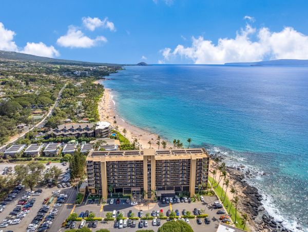 Great Island Condo with Ocean View, Beach, Shared Pool & Spa