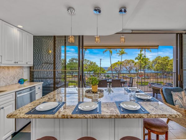 Island Oasis: 2-Bedroom Condo with Ocean Views and Prime Kihei Location