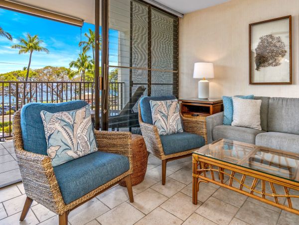Island Oasis: 2-Bedroom Condo with Ocean Views and Prime Kihei Location