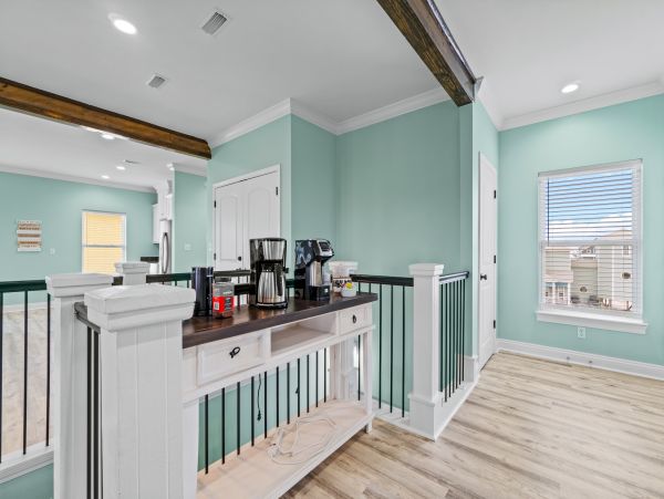 Gulf View Home Close to Beach & Golf, Dogs Ok, Sleeps 26 Guests
