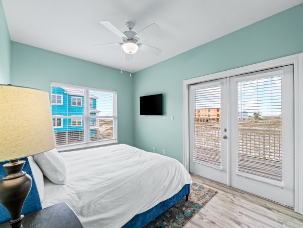 Gulf View Home Close to Beach & Golf, Dogs Ok, Sleeps 26 Guests