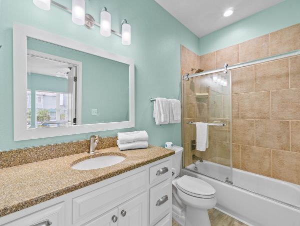 Gulf View Home Close to Beach & Golf, Dogs Ok, Sleeps 26 Guests