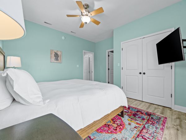 Gulf View Home Close to Beach & Golf, Dogs Ok, Sleeps 26 Guests