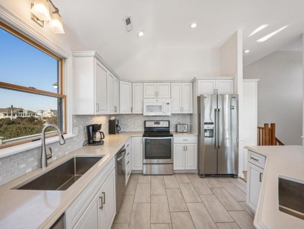 Corolla Vacation Home Sleeps 16 Guest