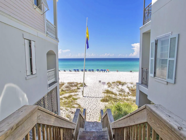 Incredible Coastal Home with 7 Bedrooms Walk to Beach