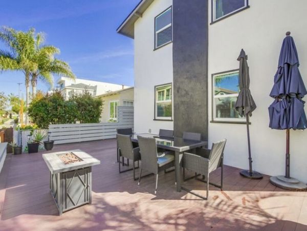 Mission Beach Vacation Condo Two Bedroom Walk to Beach