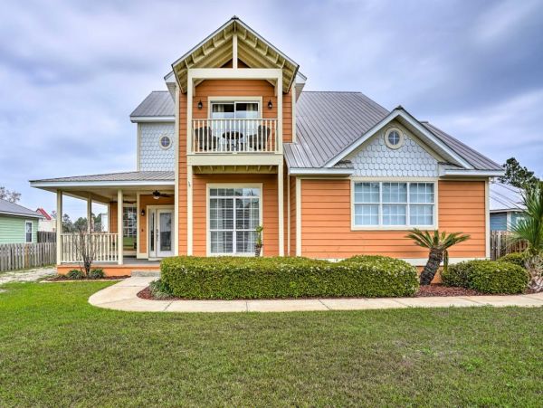 Spacious Beach Villa with Private Pool in Panama City Beach