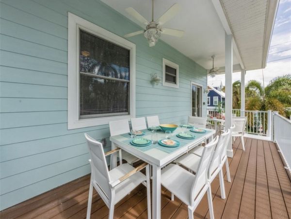 Three Bedrooms Luxury Home With Golf Cart Included