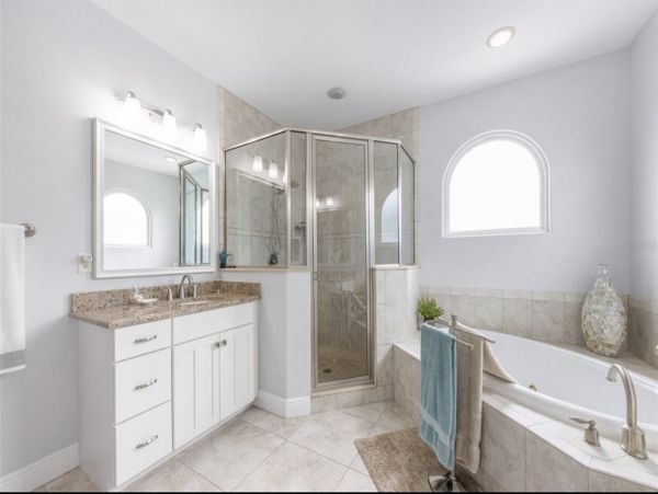 Three Bedrooms Luxury Home With Golf Cart Included