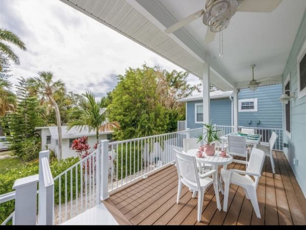 Three Bedrooms Luxury Home With Golf Cart Included