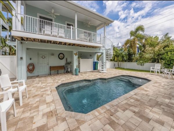 Three Bedrooms Luxury Home With Golf Cart Included