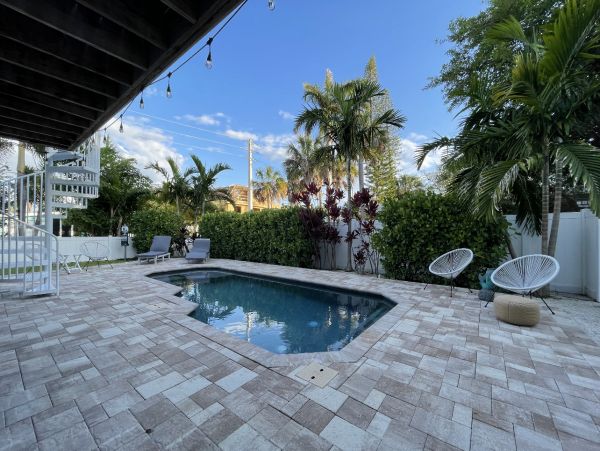 Three Bedrooms Luxury Home With Golf Cart Included