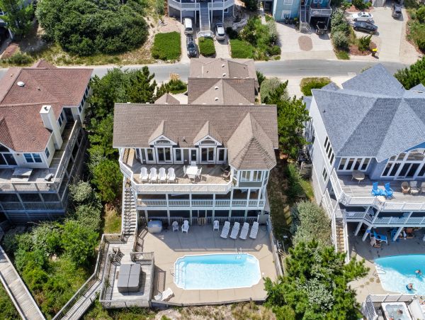 Corolla Vacation Home Eight Bedroom On Beach