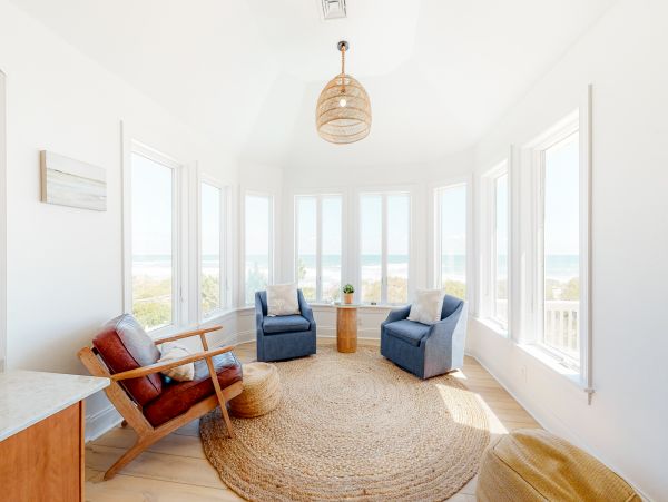Corolla Vacation Home Eight Bedroom On Beach