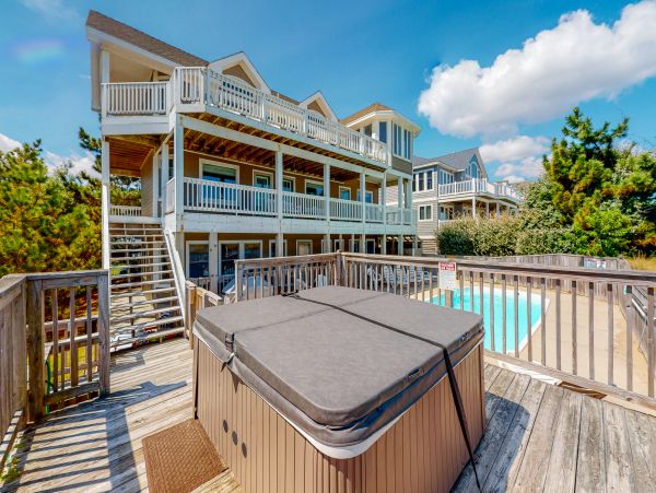Corolla Vacation Home Eight Bedroom On Beach