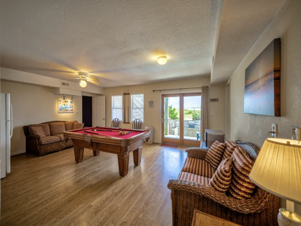 Outerbanks Eight Bedroom Vacation Rental Home