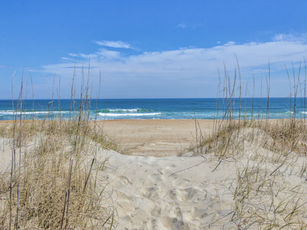 Outerbanks Eight Bedroom Vacation Rental Home