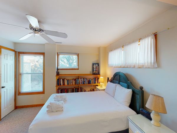 Corolla Oceanfront Eight Bedroom Home Pool, Hot Tub, & More!