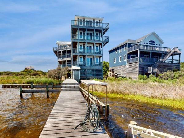 Luxury Buxton Vacation Rental with Stunning Sound Front Views