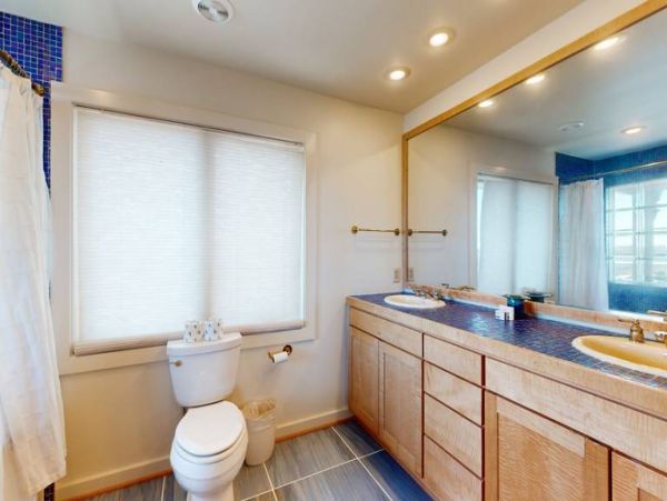 Luxury Buxton Vacation Rental with Stunning Sound Front Views