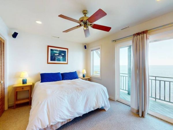 Luxury Buxton Vacation Rental with Stunning Sound Front Views