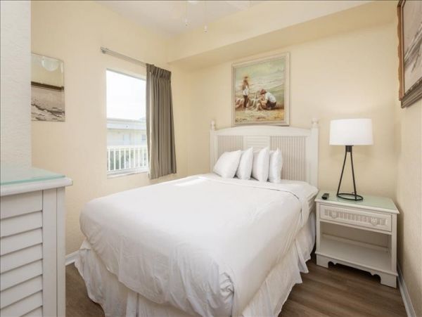 Beachfront Treasure Island Vacation Condo Three Bedroom