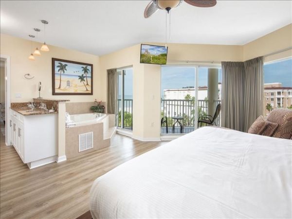 Beachfront Treasure Island Vacation Condo Three Bedroom