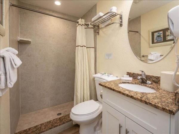 Beachfront Treasure Island Vacation Condo Three Bedroom