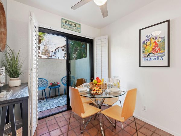 Santa Barbara Vacation Home Two Bedroom Walk to Beach