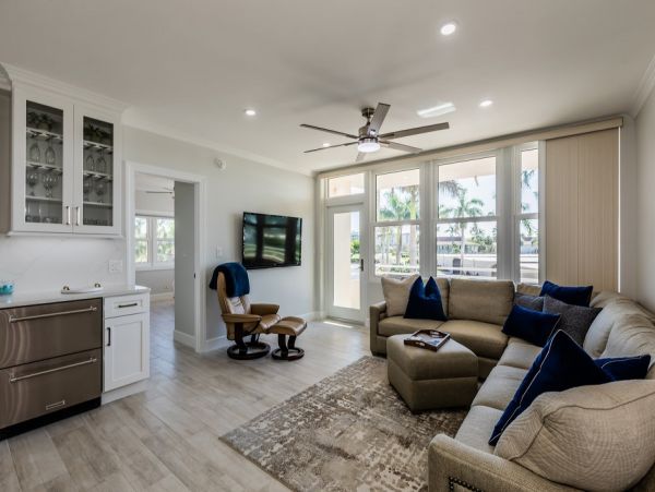Beautiful 2 Bedroom Vacation Rental in Marco Island
