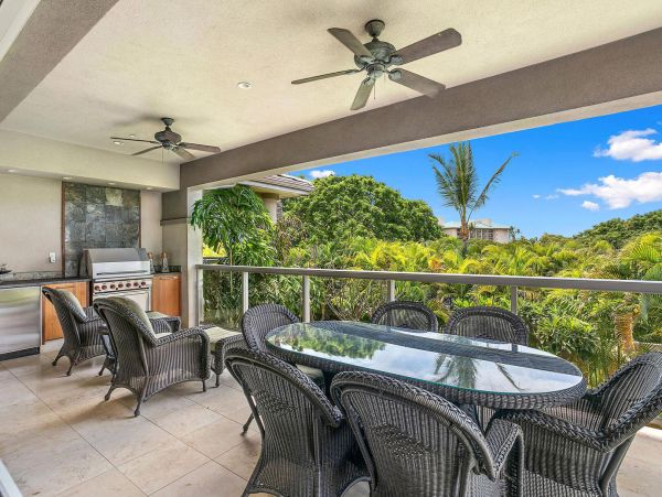 Luxurious 3 Bedroom Tropical Vacation Rental in Wailea