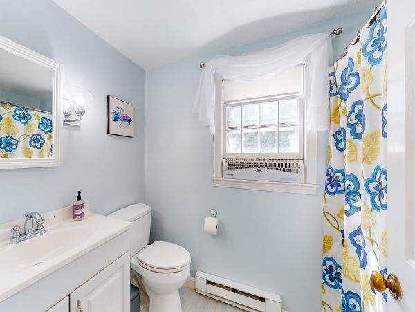 East Sandwich Vacation Home Three Bedroom