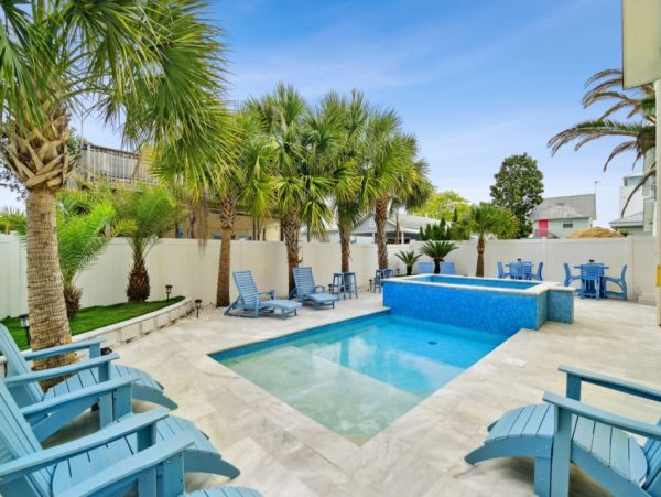 Luxury Home with Private Pool Upscale Neighborhood in Frangista Beach