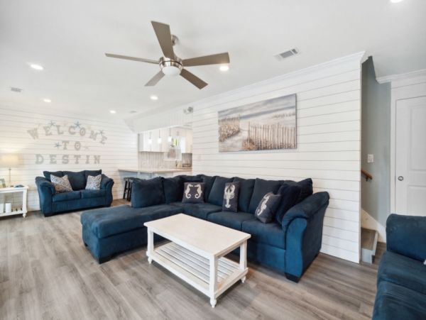 Luxury Home with Private Pool Upscale Neighborhood in Frangista Beach