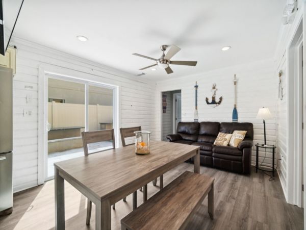 Luxury Home with Private Pool Upscale Neighborhood in Frangista Beach