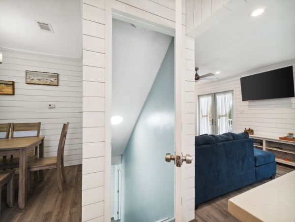 Luxury Home with Private Pool Upscale Neighborhood in Frangista Beach