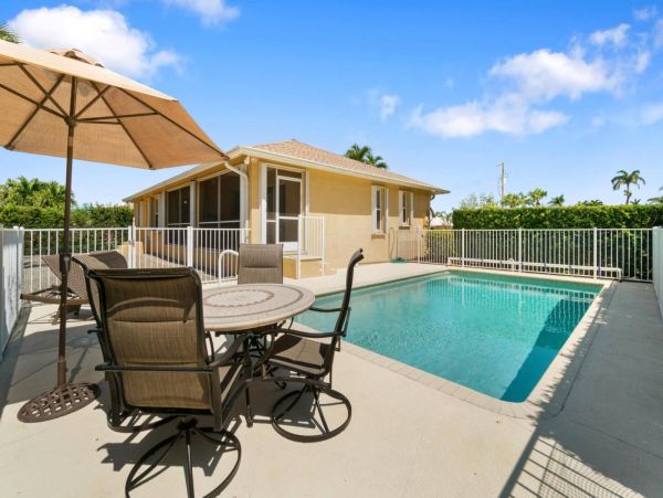 Marco Island Vacation Home Three Bedroom Walk to Beach