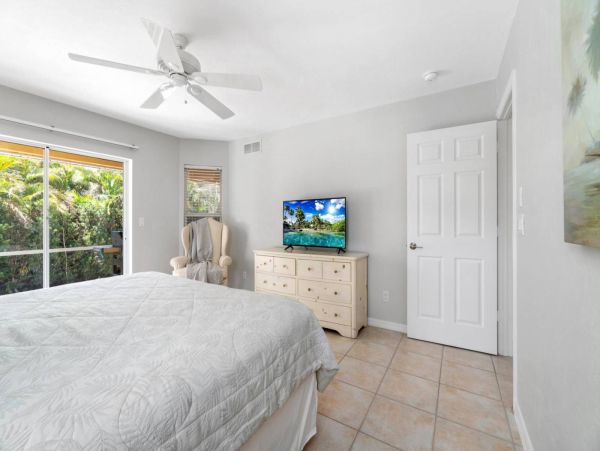 Marco Island Vacation Home Three Bedroom Walk to Beach