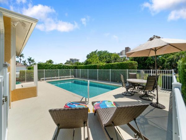 Marco Island Vacation Home Three Bedroom Walk to Beach