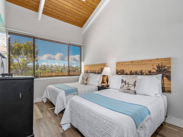 Upscale Two Bedroom Vacation Condo in Wailea
