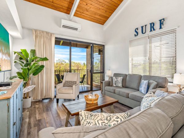 Upscale Two Bedroom Vacation Condo in Wailea