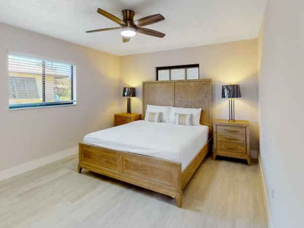 Fort Myers Charming Canal Front Two Bedroom Cottage