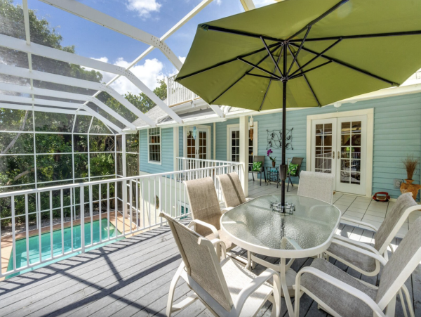 Find Your Perfect Sanibel Vacation Rental with Caged Pool