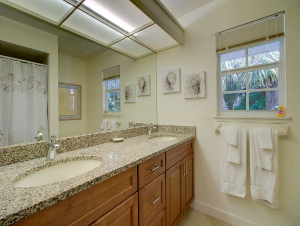 Find Your Perfect Sanibel Vacation Rental with Caged Pool
