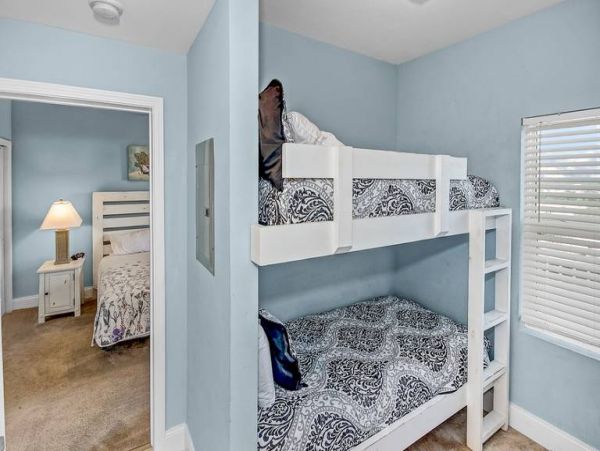 Spacious 3 Bedroom Beachfront Vacation Rental