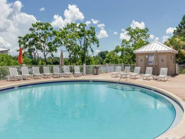 Spacious 3 Bedroom Beachfront Vacation Rental