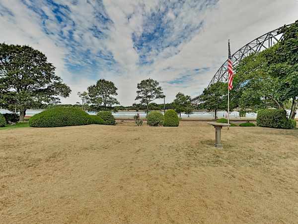 Lovely Cape Cod 4 Bedroom Vacation Home with Pool