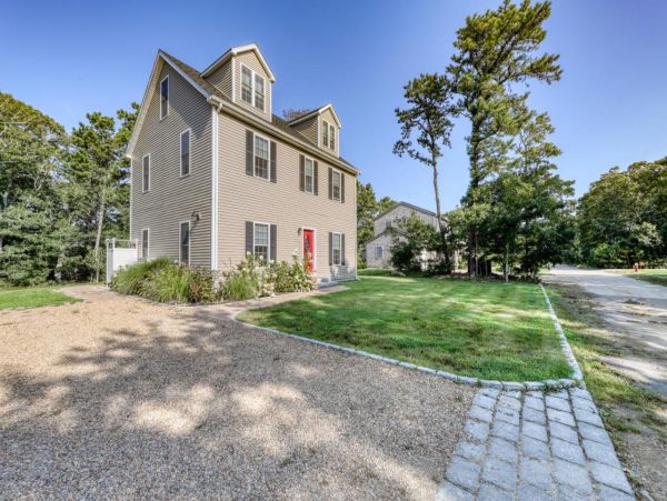 Lovely Vacation Rental with 4 Bedrooms