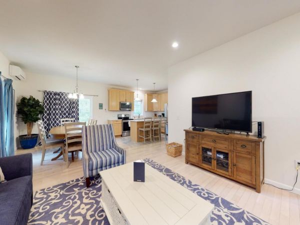 Lovely Vacation Rental with 4 Bedrooms