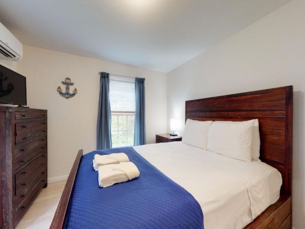 Lovely Vacation Rental with 4 Bedrooms